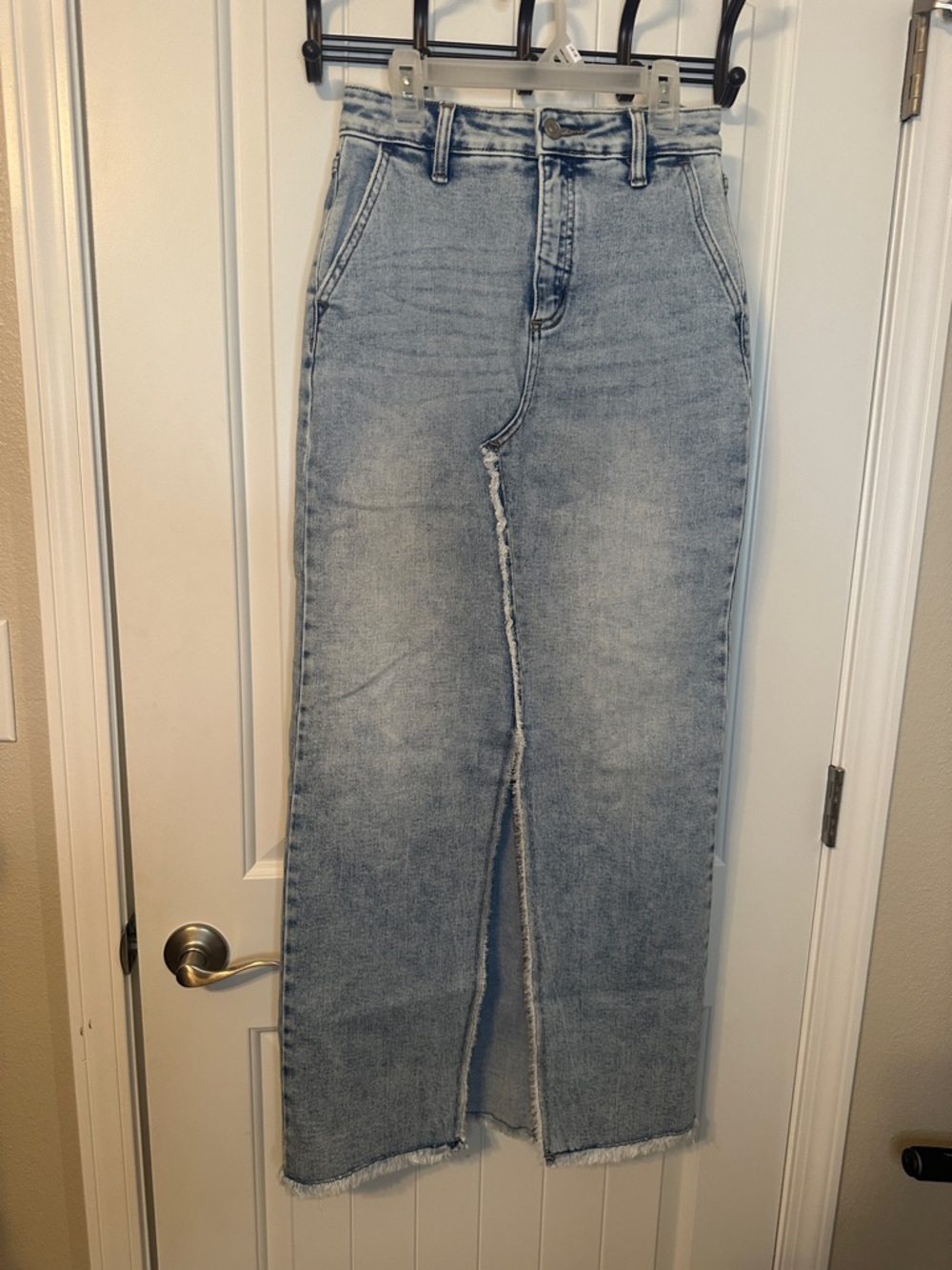 High-Waist Light Blue Denim Jean maxi skirt raw split hem with pockets western